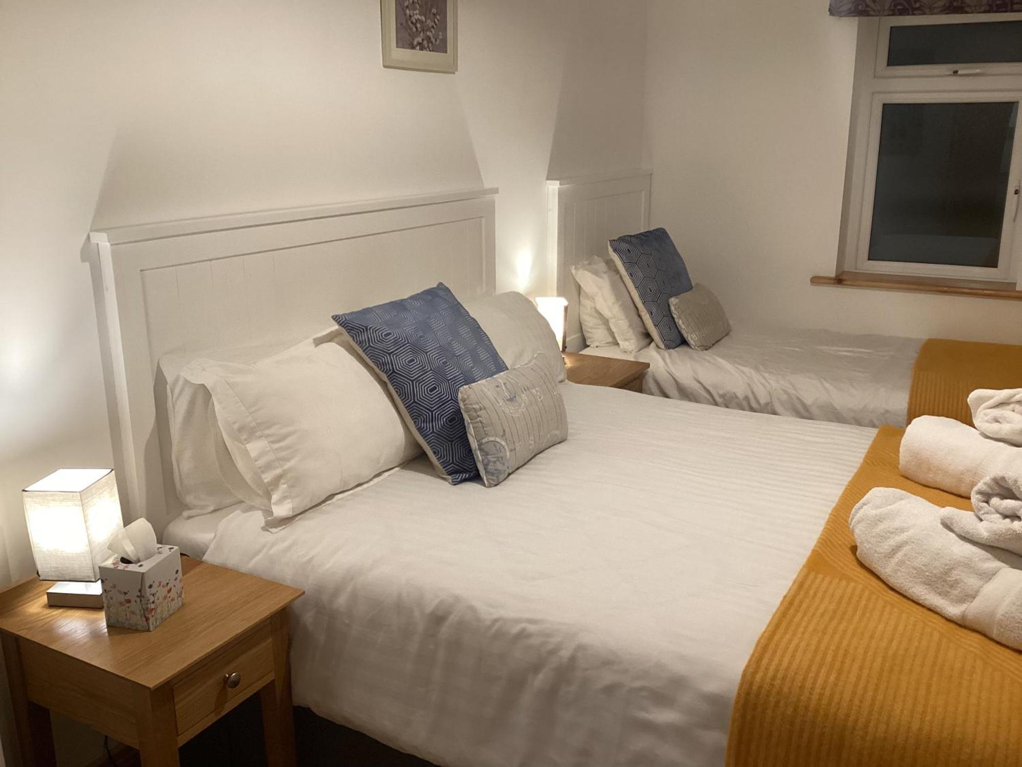 Roundstone Retreats Roundstone Harbour Lights Apartment Exterior foto